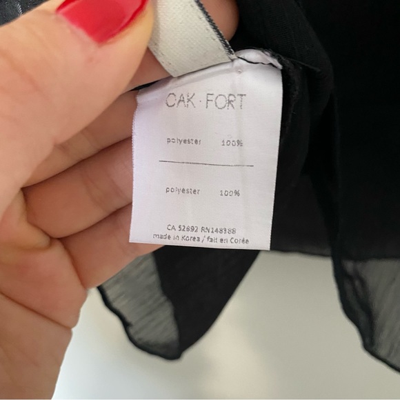 OAK & FORT MESH LOOKING TOP - Picture 4 of 6